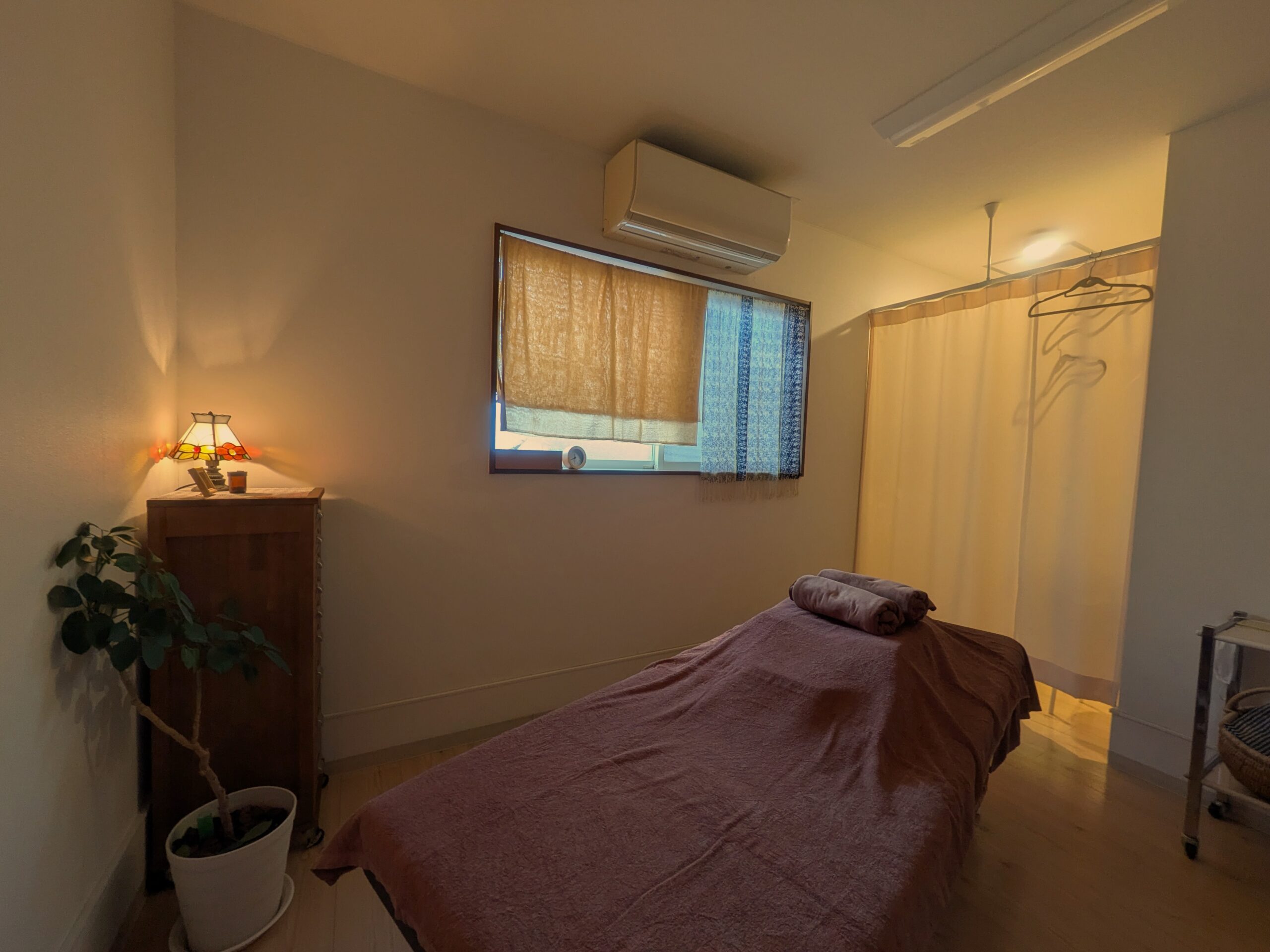 オイル/ホットストーントリートメントスペース